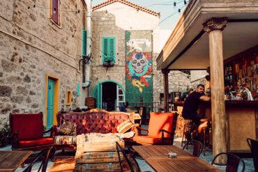 Alaçatı’da Yaz Hala Devam Ediyor