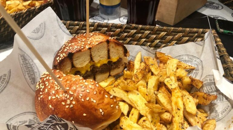 Virginia Angus Burger Fiyatları