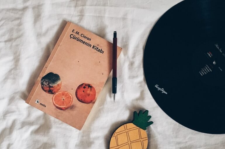 Çürümenin Kitabı - Emil Michel Cioran