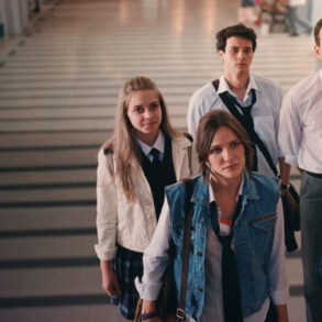 90’lı Yıllarda Geçen Bir Aşk Hikayesi : Aşk 101 Fragmanı Yayınladı!